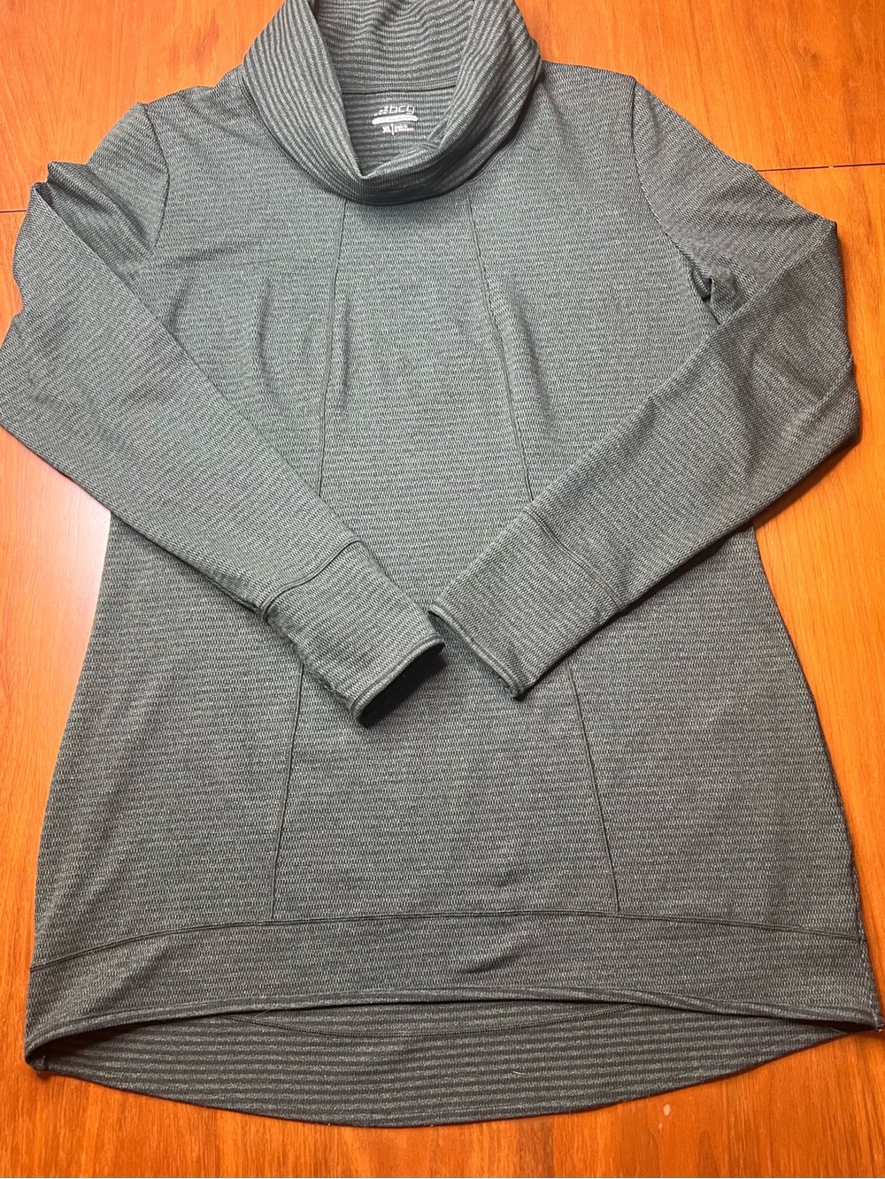 BCG Tru-Wick Olive Green Cowl Neck Tunic Sweater Thumbholes XL EUC